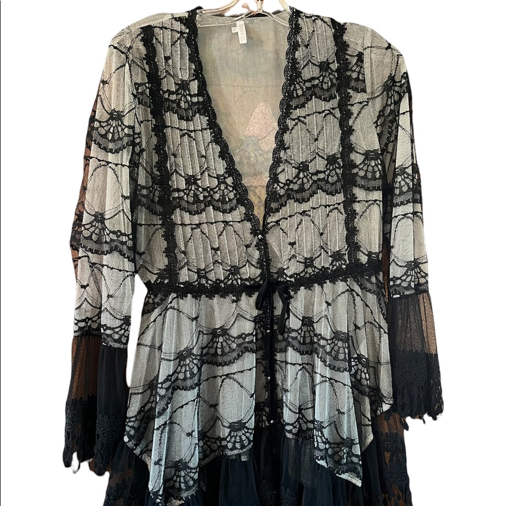 LINDI Beautiful Top / cover up
